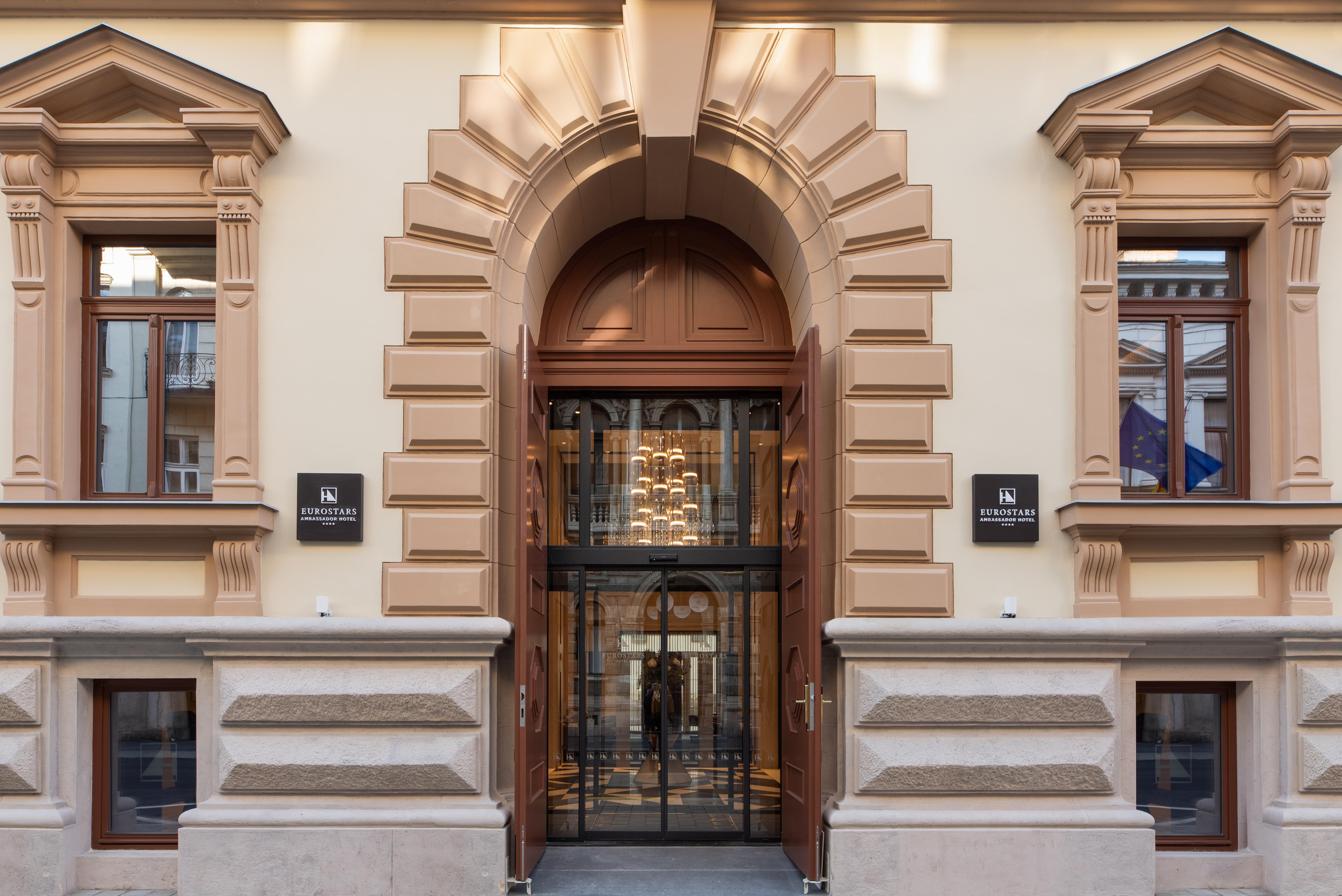 Eurostars Ambassador Hotell Budapest Eksteriør bilde
